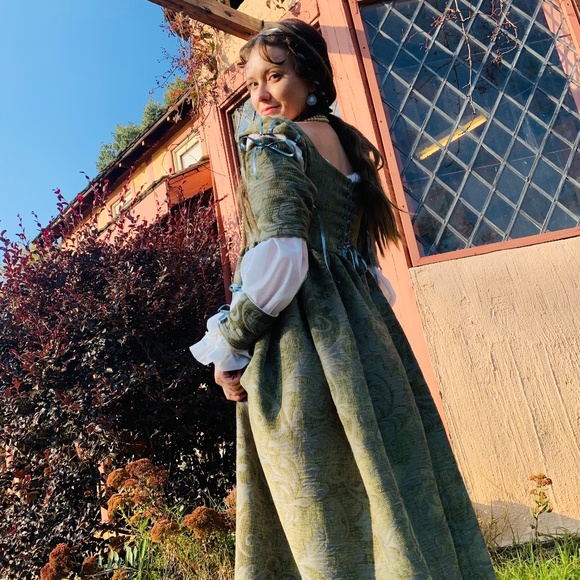 Meet your Posher, Chelsea - Picture 4 of 5